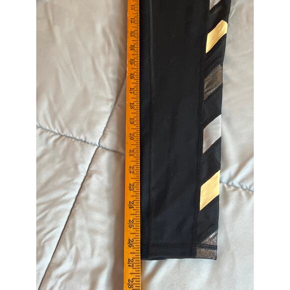 Victoria’s Secret knockout sport workout pants with metallic design on legs sz S - Picture 4 of 7